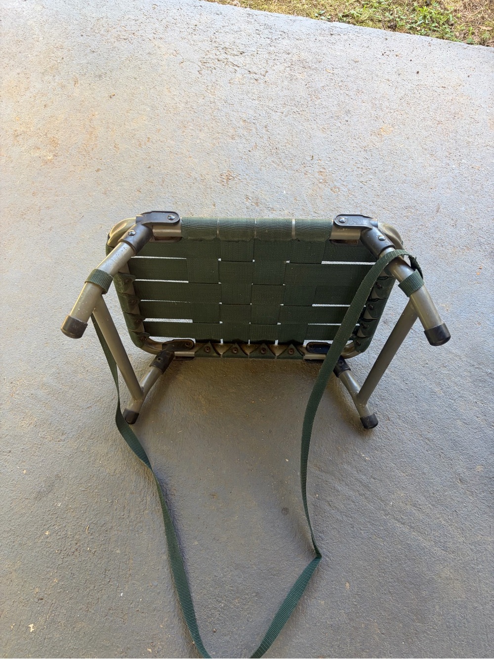 Green Woven Strap Turkey hunting seat. Extremely durable Outdoor Seat. - Picture 2 of 6